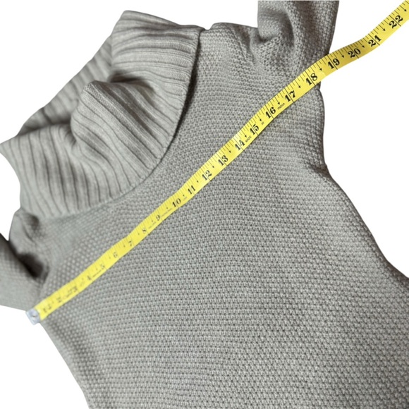 MaxMara Cashmere Wool Cropped Cowl Neck Sweater size M - Picture 4 of 6